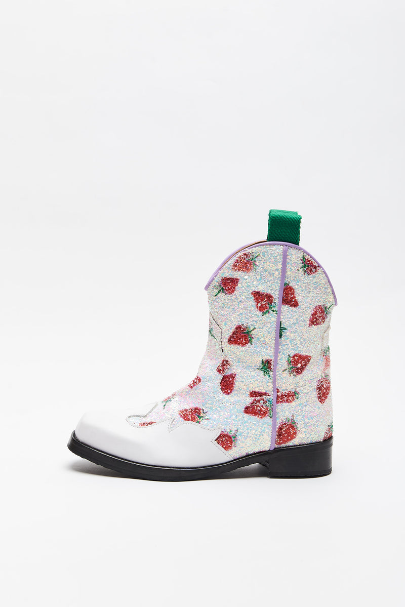 STRAWBERRY BOOT WHITE